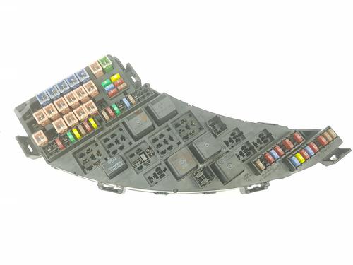 Used Fuse box JAGUAR S-TYPE II (X200) 2.7 D (207 hp) 13714026