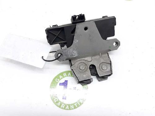Tailgate lock LAND ROVER RANGE ROVER SPORT I (L320) 2.7 D 4x4 | BP4738604C101 