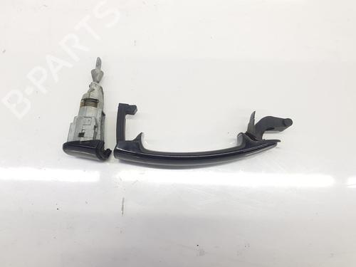 Used Front left exterior door handle VW TIGUAN (5N_) 2.0 TDI (140 hp) 9586456