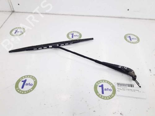 Used Front windshield wiper arm SANTANA PS10/ANIBAL 2.8 TD (125 hp) 12572934