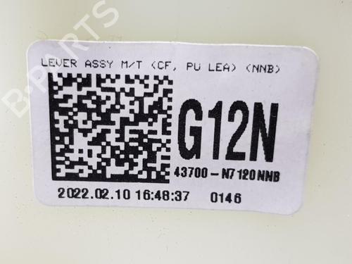 Gear lever HYUNDAI TUCSON (TL, TLE) 1.6 CRDi hybrid 48V | BP15821550M90 