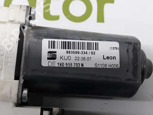 Left rear window motor SEAT LEON (1P1) 1.9 TDI | BP2226432E23 