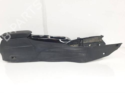 Used Armrest / Center console Armrest / Center console 39562995 39562995