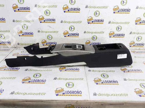 Used Armrest / Center console Armrest / Center console AUDI A6 C6 (4F2) 2.7 TDI (180 hp) 7895406 7895406