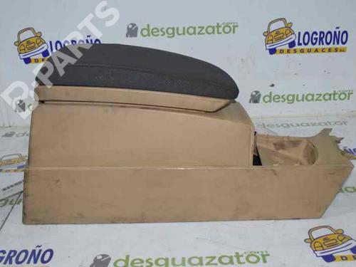 Used Armrest / Center console Armrest / Center console BMW X3 (E83) 3.0 i xDrive (231 hp) 7893957 7893957