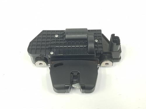 tailgate-lock-peugeot-208-i-ca_-cc_-12-vti-82-8719f8-2012-2013-2014-2015-2016-2017-2018-2019-2020-10642688 main image