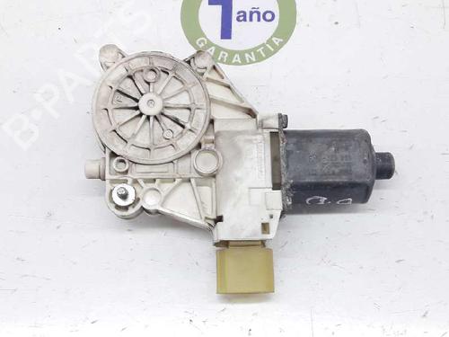 Right front window motor BMW 1 (E87) 118 d | BP4711095E20 