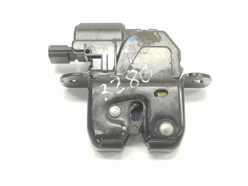 Used Tailgate lock RENAULT MEGANE III Hatchback (BZ0/1_, B3_) 1.5 dCi (BZ1G, BZ1W, BZ0R) (95 hp) 6326835