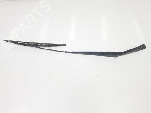 Used Front windshield wiper arm NISSAN NV200 / EVALIA Bus e-NV (ME0M) (109 hp) 11353085