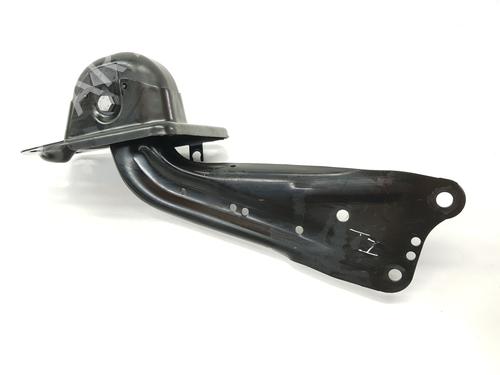 Left rear suspension arm VW TOURAN (5T1)  | BP26976531M14 