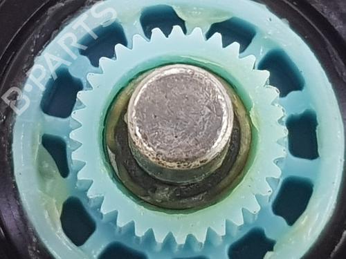 Left rear window motor LAND ROVER RANGE ROVER SPORT I (L320) 3.6 D 4x4 | BP9699845E23 