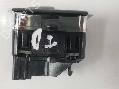 Used Right rear window switch MERCEDES-BENZ C-CLASS (W204) C 220 CDI (204.002) (170 hp) 3659000