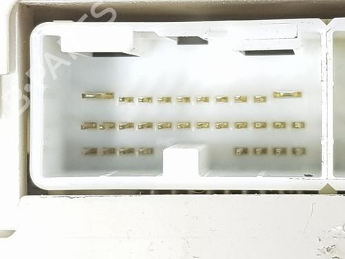 Fuse box TOYOTA LAND CRUISER PRADO (_J12_) 3.0 D-4D (KDJ120, KDJ125) | BP8190825E1 