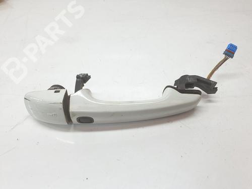 front-left-exterior-door-handle-volvo-xc60-i-suv-156-24-d-39873389-39873389-color-blanco-2008-2009-2010-2011-2012-2013-2014-2015-2016-2017-9153265 main image