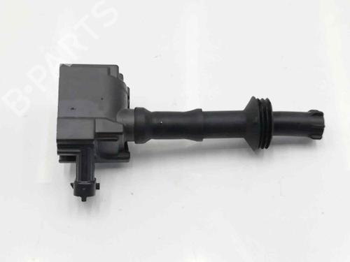 Used Ignition coil PEUGEOT 308 II (LB_, LP_, LW_, LH_, L3_) 1.2 THP 130 (131 hp) 8061847