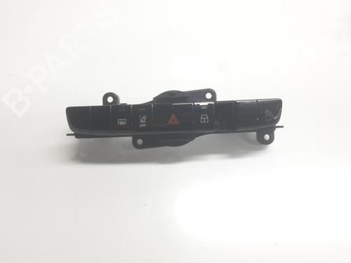 Used Warning switch PEUGEOT BOXER Van [2006-2026]  31589614