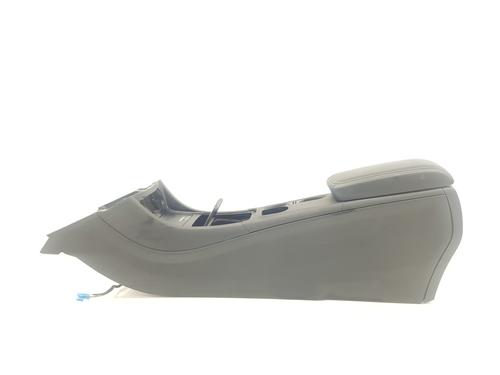 Used Armrest / Center console MERCEDES-BENZ GLA-CLASS (X156) GLA 200 CDI / d (156.908) (136 hp) 21073286