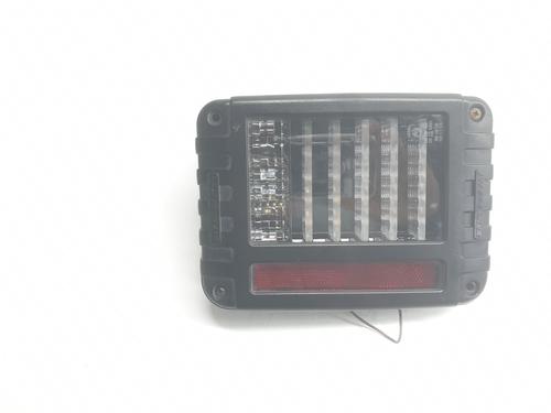 Used Left taillight JEEP WRANGLER III (JK) 2.8 CRD (200 hp) 31053920