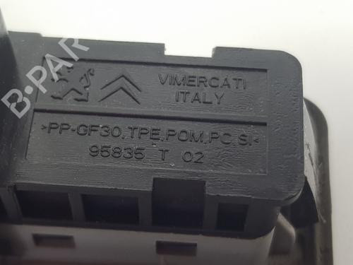 Tailgate handle PEUGEOT 2008 I (CU_) 1.5 BlueHDI 120 | BP29750850C132