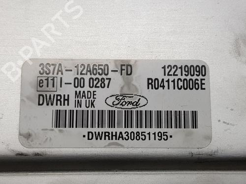 Engine control unit (ECU) FORD MONDEO III Saloon (B4Y) 2.0 TDCi | BP21201226M57 