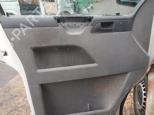 Serrure avant droite VW TRANSPORTER T5 Van (7HA, 7HH, 7EA, 7EH) 2.5 TDI | BP8640887C97 