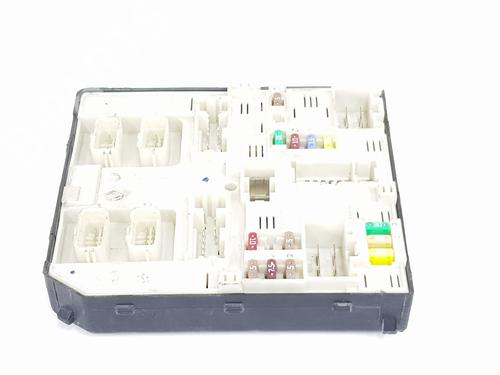 Used Fuse box RENAULT MASTER III Van (FV) 2.3 dCi 130 FWD (FV0M, FV0Y, FV0J, FV02, FV03) (130 hp) 32631635