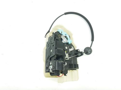 Front left lock VW TOURAN (1T1, 1T2) 2.0 TDI 16V | BP9299463C98 