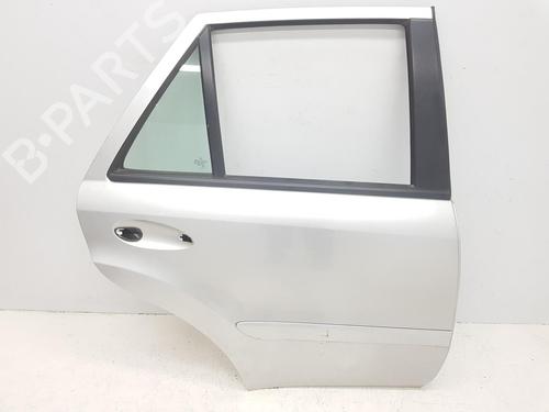 Used Right rear door MERCEDES-BENZ M-CLASS (W164) ML 320 CDI 4-matic (164.122) (224 hp) 12535596