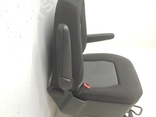 Left front seat VW CRAFTER Van (SY_, SX_) | BP31335708C15