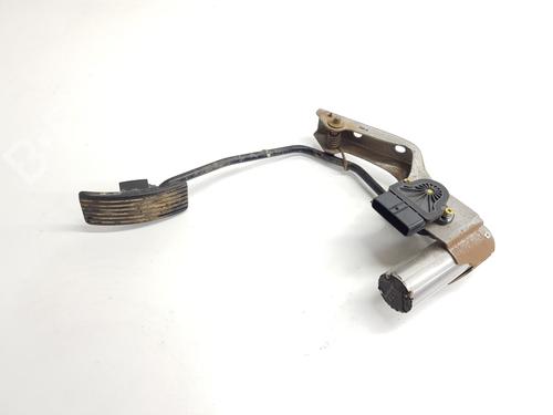 Used Pedal MITSUBISHI PAJERO III (V7_W, V6_W) 3.2 Di-D (V68W, V78W) (165 hp) 28962769