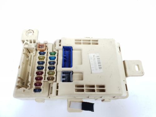 Skrzynka bezpieczników TOYOTA LAND CRUISER 90 (_J9_) 3.0 TD (KZJ90_, KZJ95_, KZJ90R, KZJ95R, KZJ90W, KZJ95W) | BP30699362E1 