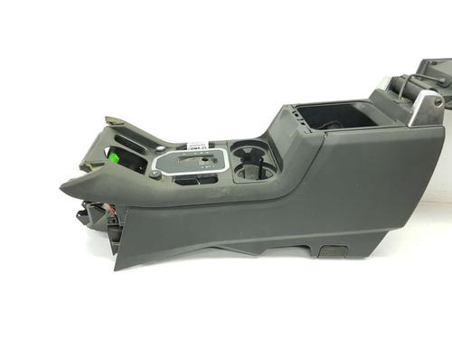 Armrest / Center console LAND ROVER DISCOVERY III (L319) 2.7 TD 4x4 | BP15616144I20 