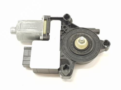 Portierruitmotor rechtsvoor SEAT ARONA (KJ7, KJP) 1.0 TSI (115 hp) 18159184