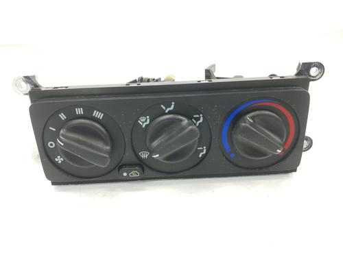 AC Styreenhet / Manøvreringsenhet MITSUBISHI GALLOPER (JK-01) 2.5 TD intercooler (99 hp) 15488502