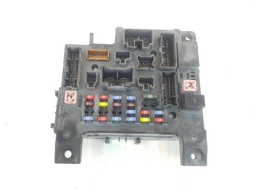 Used Fuse box CITROËN C-CROSSER (VU_, VV_) 2.2 HDi (156 hp) 5226780