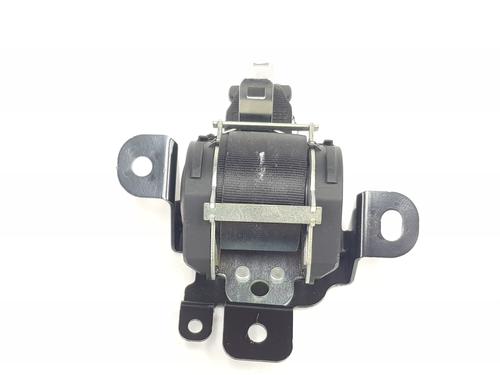 Used Rear center seatbelt NISSAN QASHQAI I (J10, NJ10) 2.0 (140 hp) 28484988