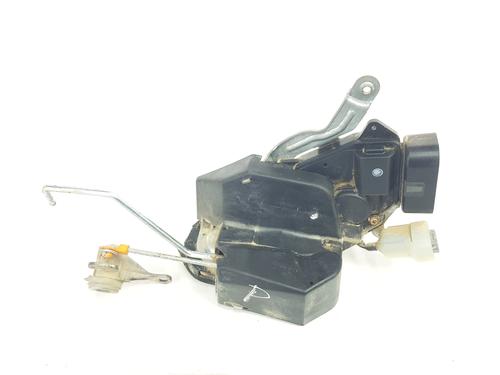 Used Tailgate lock TOYOTA RAV 4 II (_A2_) 2.0 4WD (ACA21, ACA20) (150 hp) 31593643