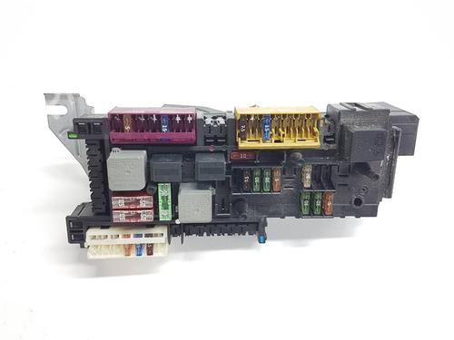 Used Fuse box Fuse box 39029506 39029506