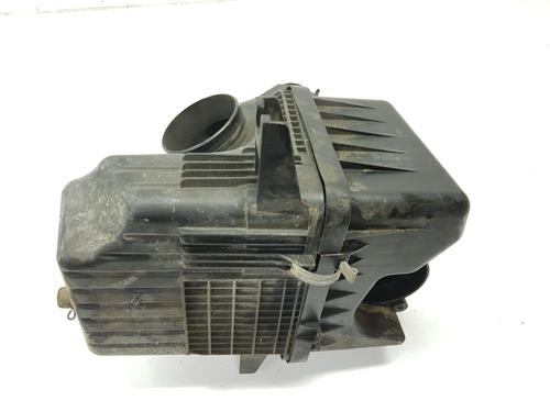 Used Air filter box SUZUKI GRAND VITARA II (JT, TE, TD) 1.9 DDiS All-wheel Drive (JT419, TD44, JB419WD, JB419XD,... (129 hp) 21376245