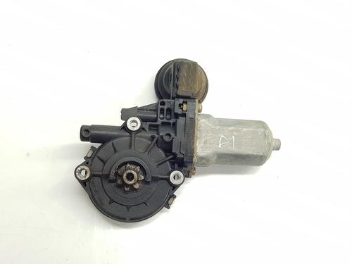 Used Left front window motor TOYOTA LAND CRUISER PRADO (_J12_) 3.0 D-4D (KDJ120, KDJ125) (163 hp) 28798113