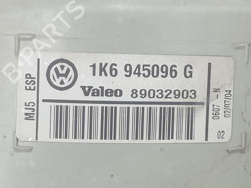 Right taillight VW GOLF V (1K1) 2.0 TDI | BP10520940C35 