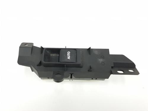 Left rear window switch LEXUS GS (_S19_) 460 (UZS190_, URS190_) (347 hp) 17833175