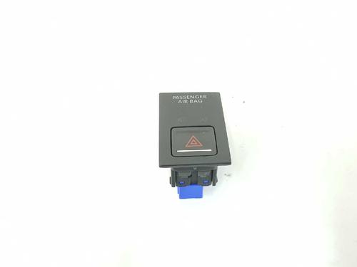 Used Warning switch VW GOLF VII (5G1, BQ1, BE1, BE2) 2.0 R 4motion (300 hp) 13096753