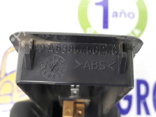 Right front window switch MERCEDES-BENZ VITO Van (W638) 110 D 2.3 (638.074, 638.078) | BP1587672I26 