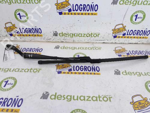 Used Front windshield wiper arm MERCEDES-BENZ C-CLASS (W204) C 200 CDI (204.007, 204.006) (136 hp) 3664161