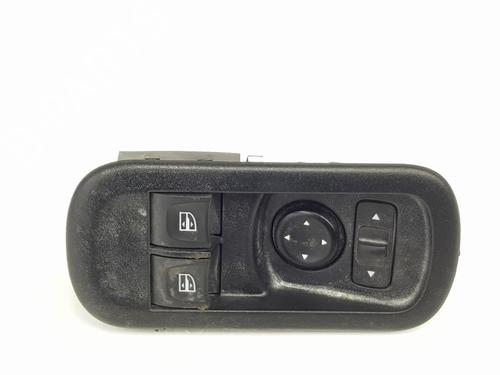 Used Left front window switch Left front window switch RENAULT MASTER III Van (FV) 2.3 dCi 130 FWD (FV0M, FV0Y, FV0J, FV02, FV03) (130 hp) 36279849 36279849