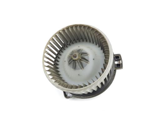 Used Heater blower motor MITSUBISHI PAJERO III (V7_W, V6_W) 3.2 Di-D (V68W, V78W) (165 hp) 21007680