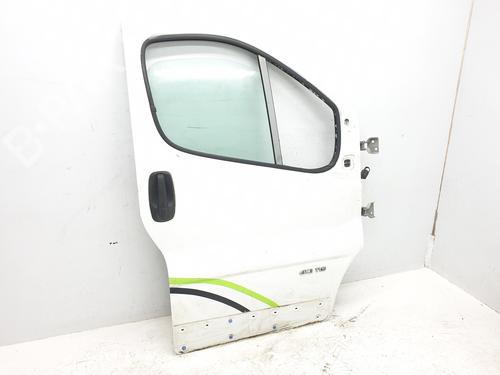 Right front door NISSAN PRIMASTAR Van (X83) 2.0 dCi 115 | BP26942866C3 