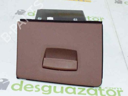 Used Glove box BMW 5 Touring (F11) 530 d xDrive (258 hp) 775006