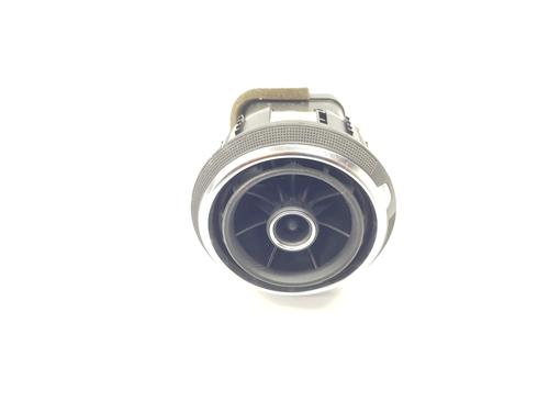 Used Air vent AUDI A3 Sportback (8VA, 8VF) 2.0 TDI (150 hp) 15881457
